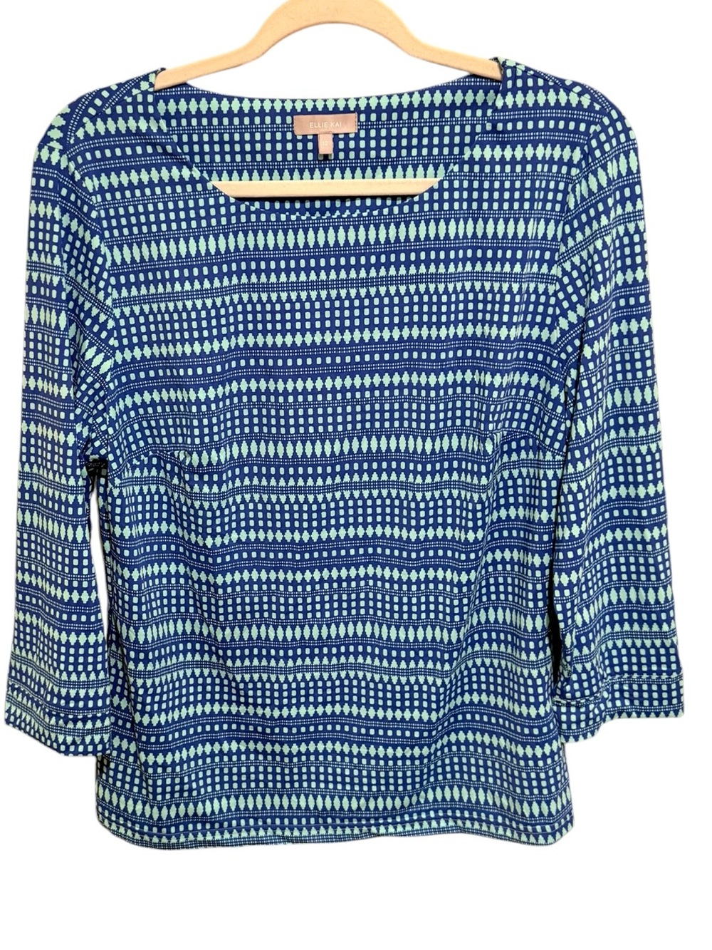 Ellie Kai Casual Navy and Aqua Patterned Long Sleeve Performance/Athletic Tee